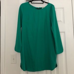 Gorgeous emerald long sleeve shift dress